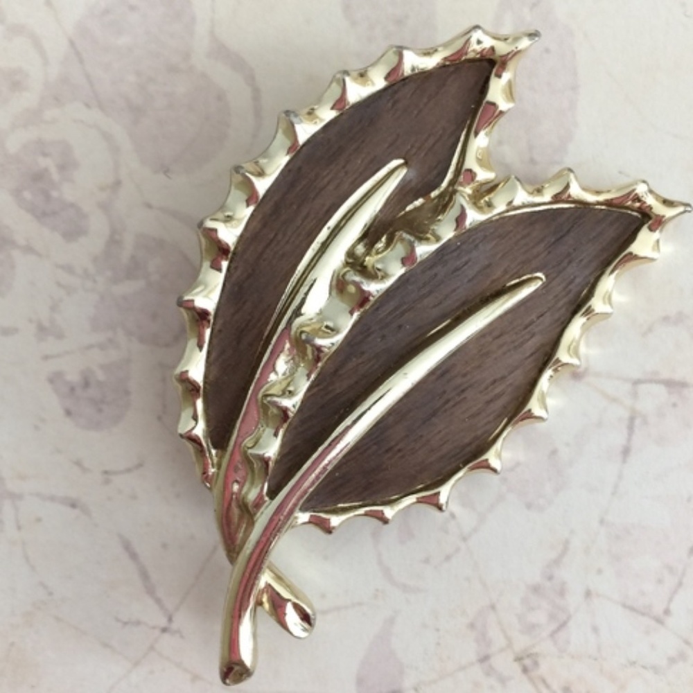VINTAGE SARAH COVENTRY Brooch WOODED BEAUTY Leaf Brown Gold Metal - Picture 5 of 6